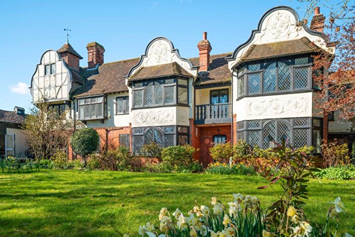 6 Bedroom Detached House For Sale In Hunsdon Road, Widford, Ware, Hertfordshire, SG12