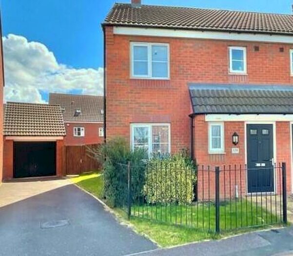 3 Bedroom House To Rent In Birstall Meadow Road, Birstall, LE4