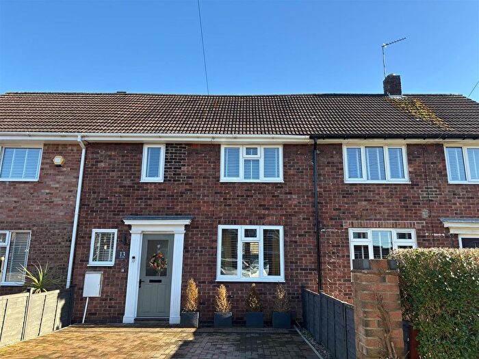 3 Bedroom Property To Rent In Don Avenue, York, YO24