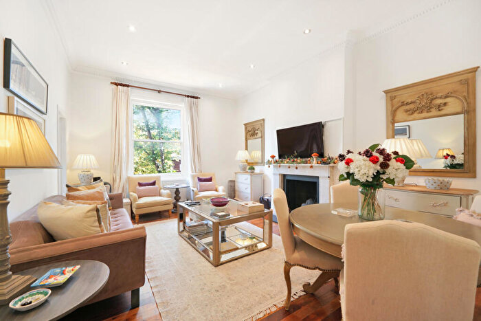 2 Bedroom Flat To Rent In Marlborough Hill, St John's Wood, NW8