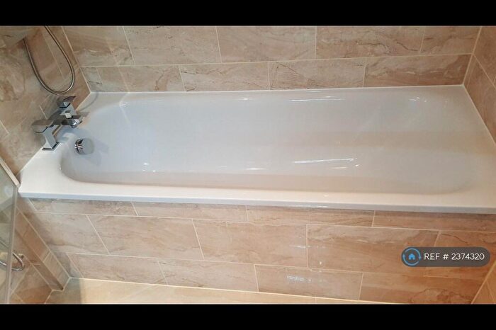 2 Bedroom Flat To Rent In Central House, London, E15