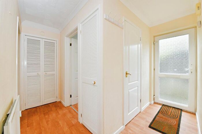 2 Bedroom Flat For Sale In Cressbrook Drive, Plymouth, PL6
