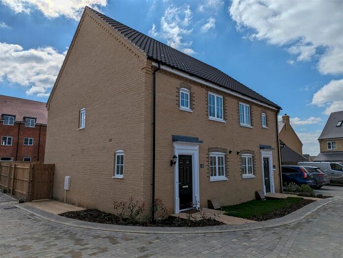 3 Bedroom Semi-Detached House To Rent In Rosehip Chase, Ely, CB6