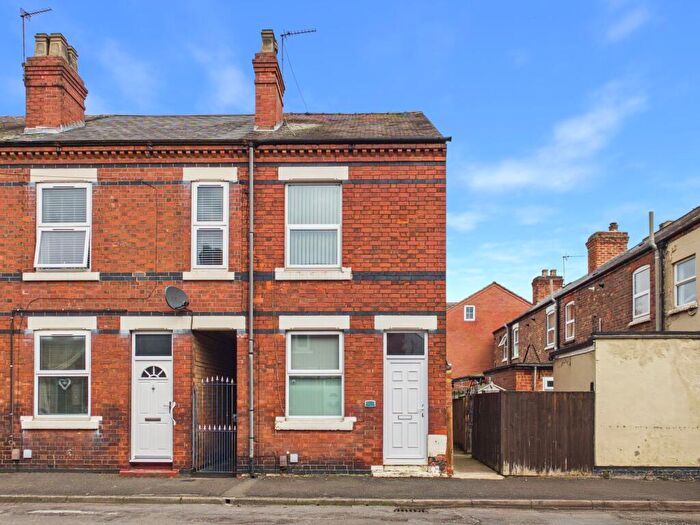 3 Bedroom End Of Terrace House For Sale In Cooper Street, Netherfield, Nottingham, NG4