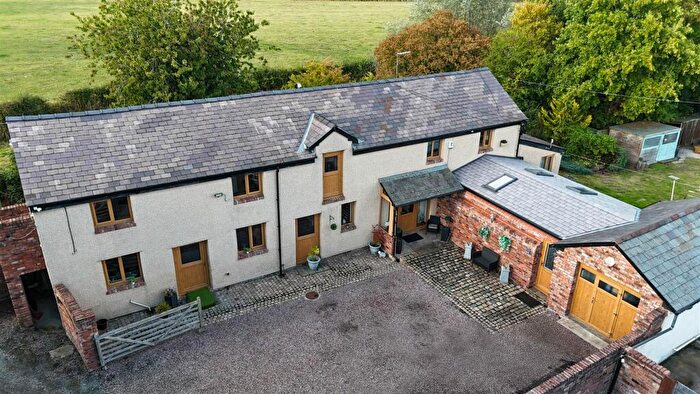4 Bedroom Barn Conversion For Sale In Liverpool Road, Neston, CH64