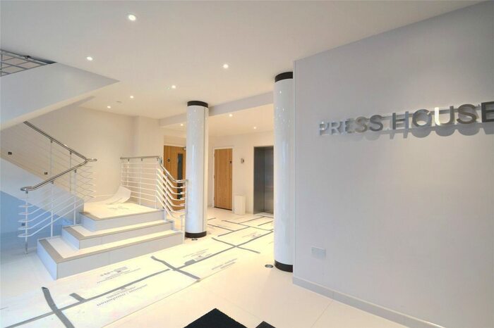 Detached House To Rent In Crest View Drive, Petts Wood, Orpington, BR5