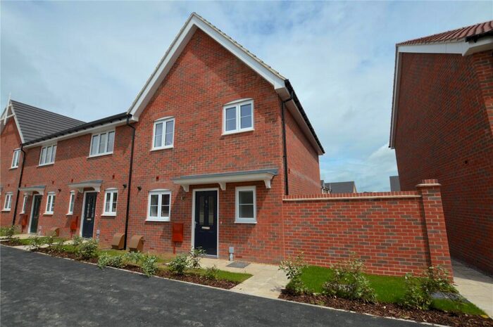 3 Bedroom End Of Terrace House To Rent In Mountbatten Way, Bishop's Stortford, Essex, CM23