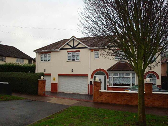 1 Bedroom Flat To Rent In Hanging Lane, Northfield, B31