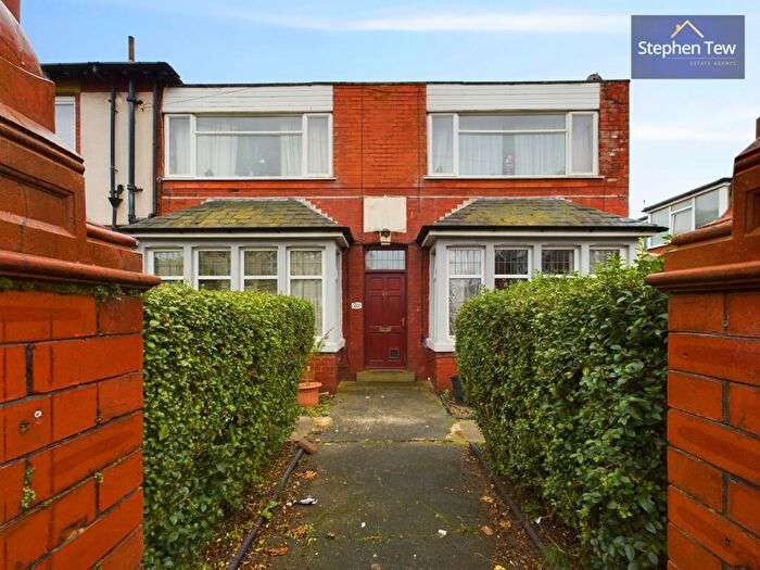 1 Bedroom Flat For Sale In Horncliffe Road, Blackpool, FY4