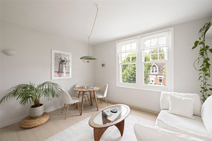 1 Bedroom Flat To Rent In Bassett Road, London, W10