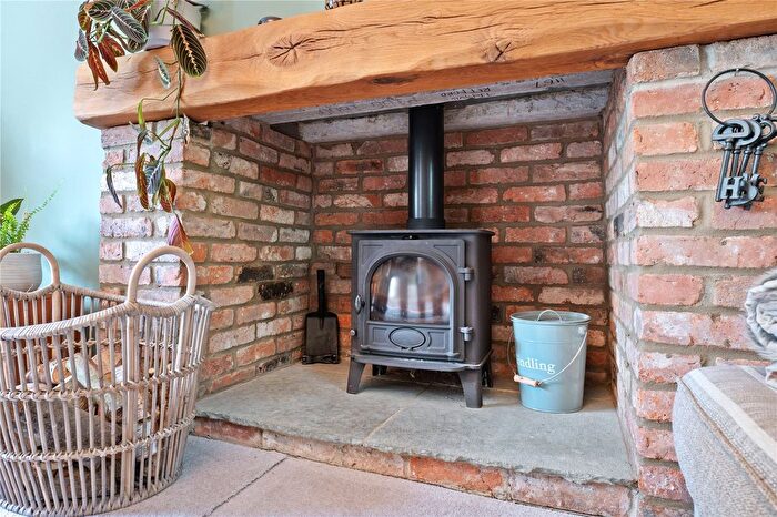 4 Bedroom Detached House For Sale In Pingley Lane, Staythorpe, Newark, Nottinghamshire, NG23