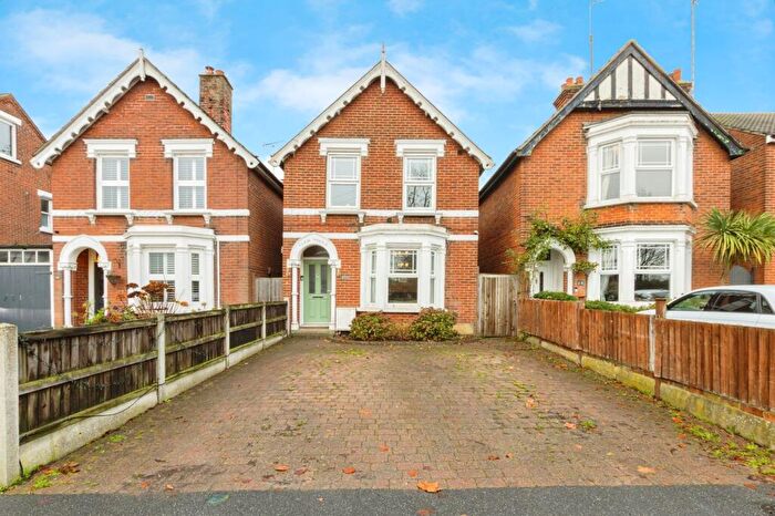 3 Bedroom Detached House For Sale In Old Heath Road, Colchester, CO1