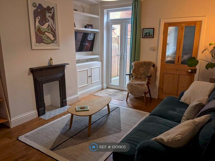 3 Bedroom Terraced House To Rent In Mundella Road, Nottingham NG2