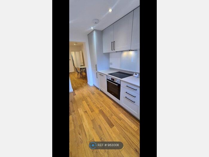 1 Bedroom Flat To Rent In Keith Grove, London, W12