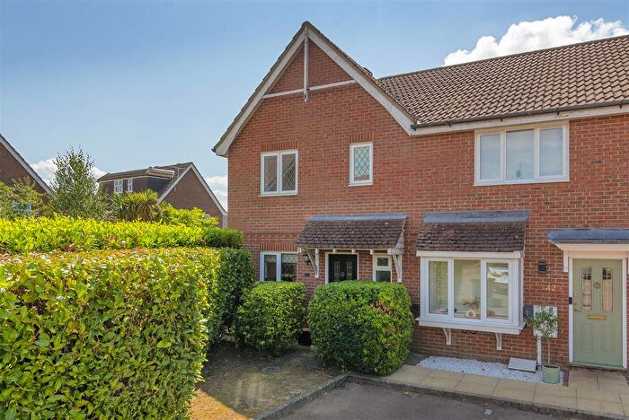 3 Bedroom End Of Terrace House For Sale In Bramley Way, Kings Hill, ME19