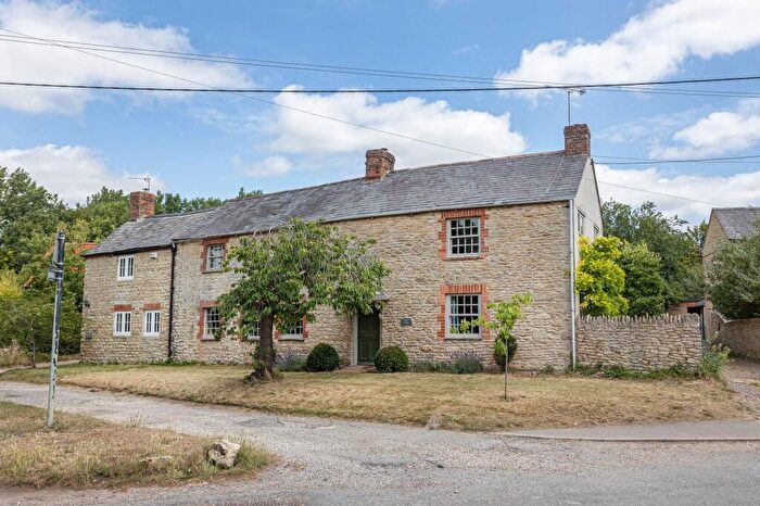 4 Bedroom Semi-Detached House For Sale In Lower End, Great Milton, OX44