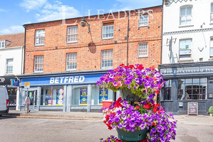 1 Bedroom Flat To Rent In Market Hill, Buckingham, Buckinghamshire, MK18