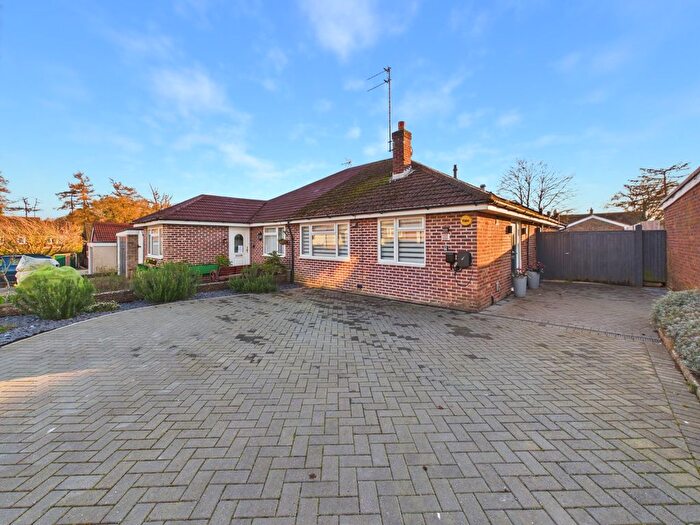 2 Bedroom Bungalow For Sale In Ashfield Road, Chesham, Buckinghamshire, HP5