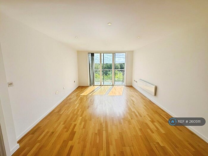 1 Bedroom Flat To Rent In The Heart, Walton-On-Thames, KT12
