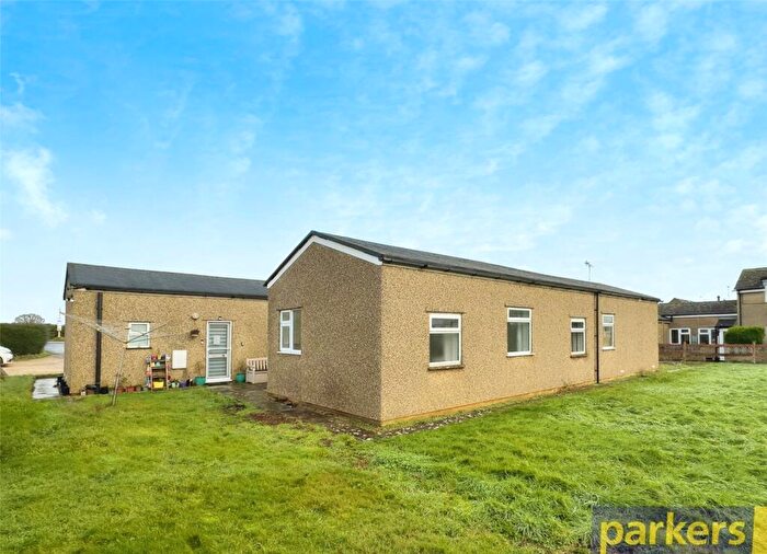 1 Bedroom Apartment To Rent In Rosedene, Burford Road, Witney, Oxfordshire, OX29