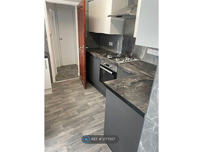 4 Bedroom Terraced House To Rent In North Road, London, N9