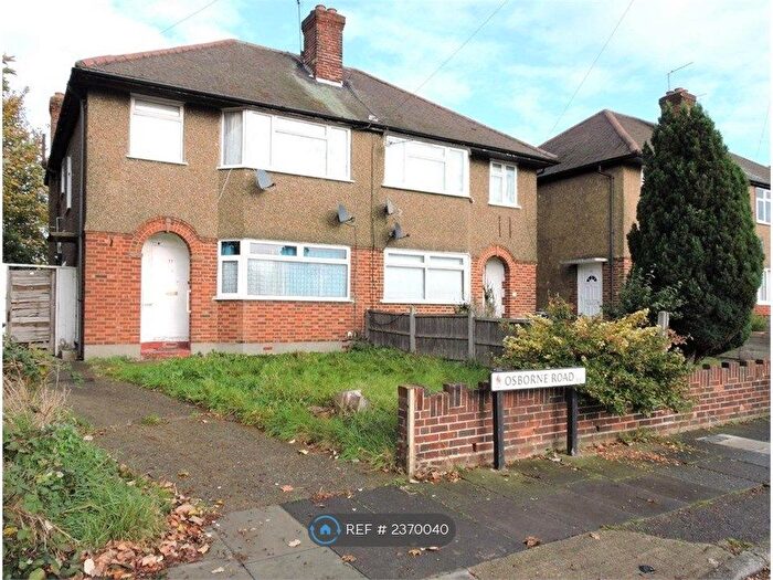 2 Bedroom Flat To Rent In Osborne Road, Enfield, EN3