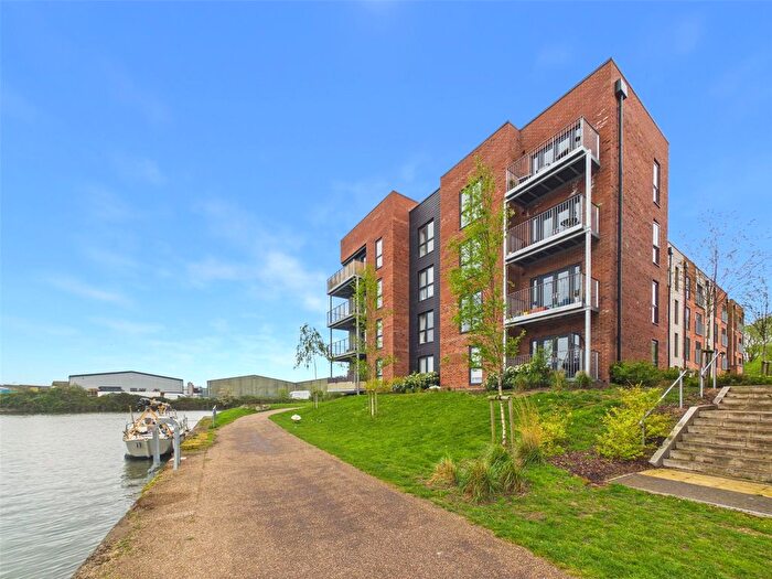 2 Bedroom Flat For Sale In Harker Close, Gloucester, Gloucestershire, GL2