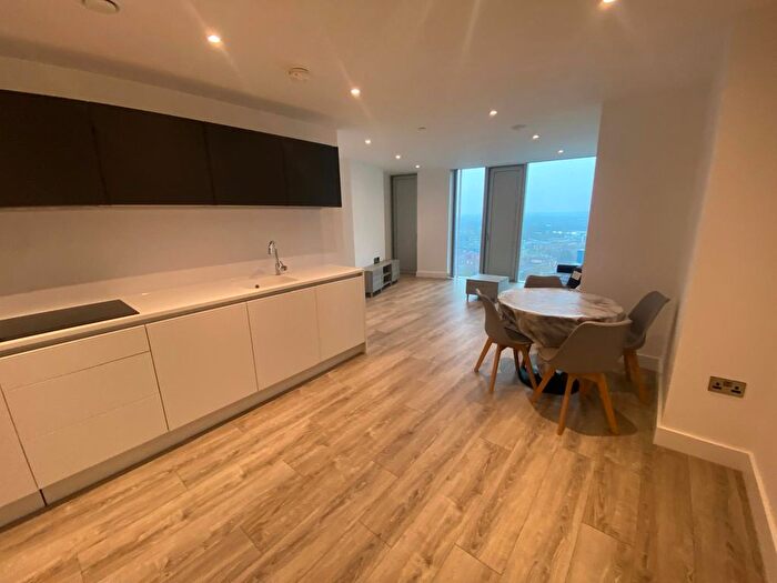 2 Bedroom Flat To Rent In Silvercroft Street Manchester, Manchester, M15