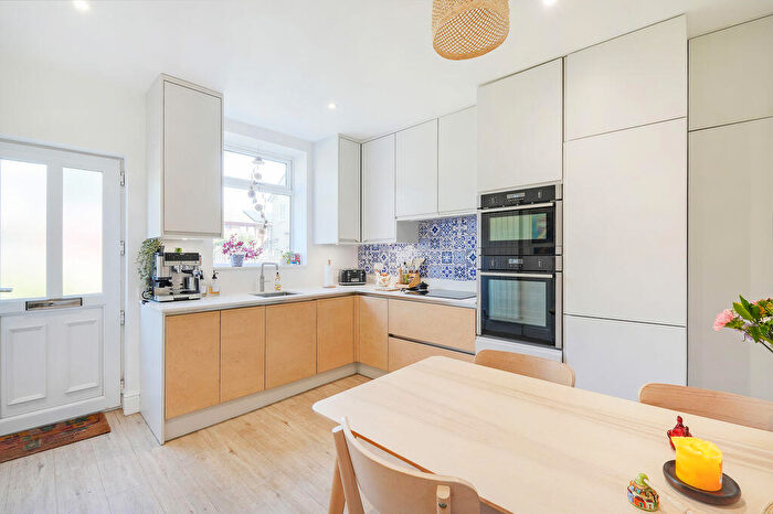 3 Bedroom Terraced House For Sale In Burgoyne Road, Walkley, Sheffield, S6