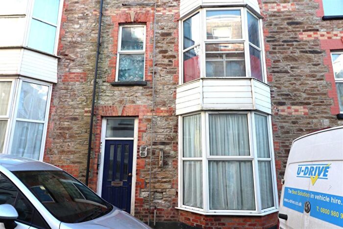 1 Bedroom Flat To Rent In Flat, Oxford GroveIlfracombeDevon, EX34