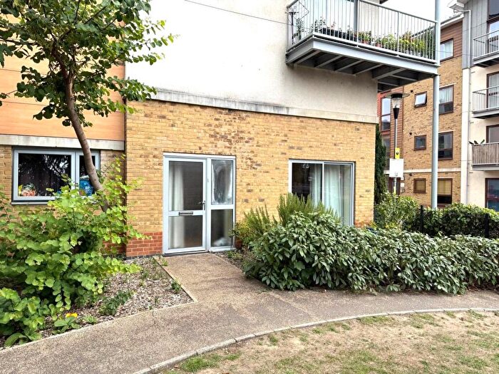 1 Bedroom Apartment To Rent In Coombe Way, Farnborough, Hampshire, GU14