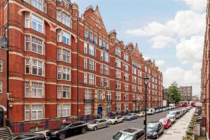 4 Bedroom Flat To Rent In Bickenhall Street, Marylebone, W1U