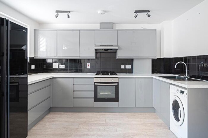 2 Bedroom Apartment To Rent In Daisy Court, Belmont Road, DA8