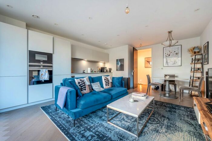 2 Bedroom Flat To Rent In Snowsfields, London Bridge, London, SE1