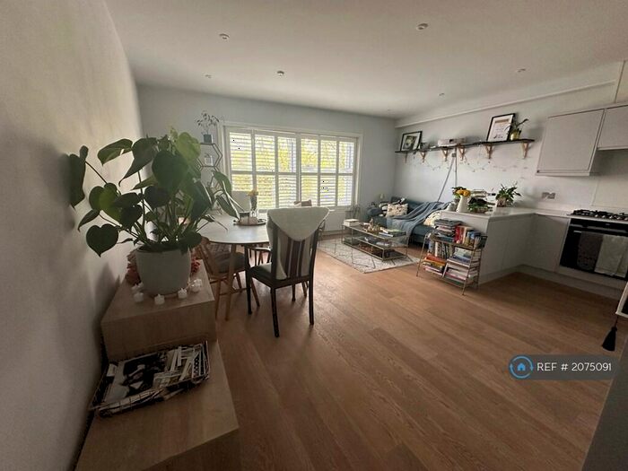 2 Bedroom Flat To Rent In Blackwater Street, London, SE22