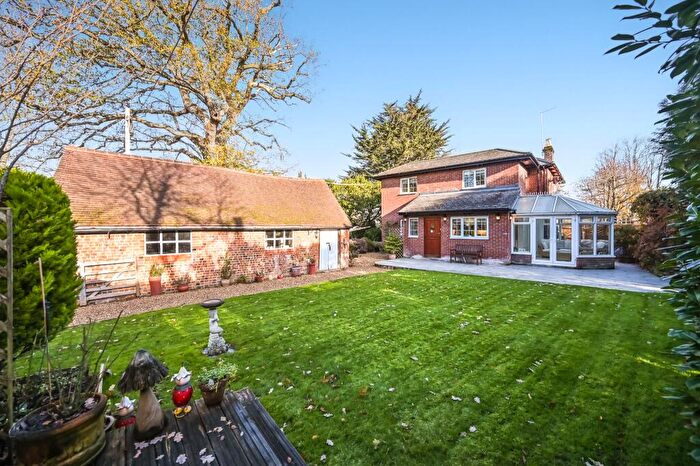 4 Bedroom Detached House For Sale In Waltham Chase, SO32