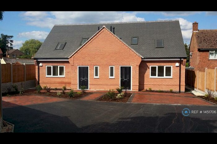 3 Bedroom Semi-Detached House To Rent In Church View Close, Stoney Stanton, Leicester, LE9