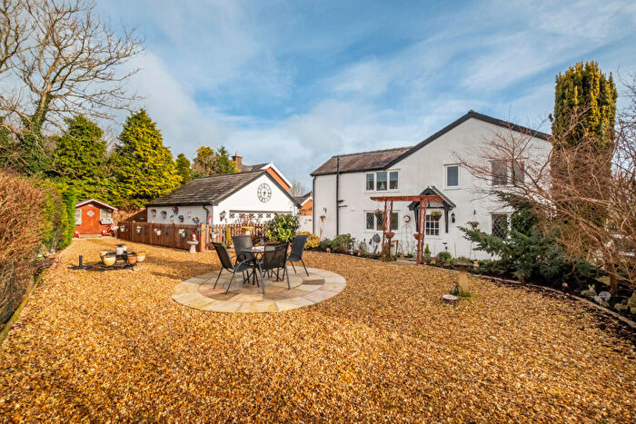 5 Bedroom Detached House For Sale In Lower Lane, Preston, PR4