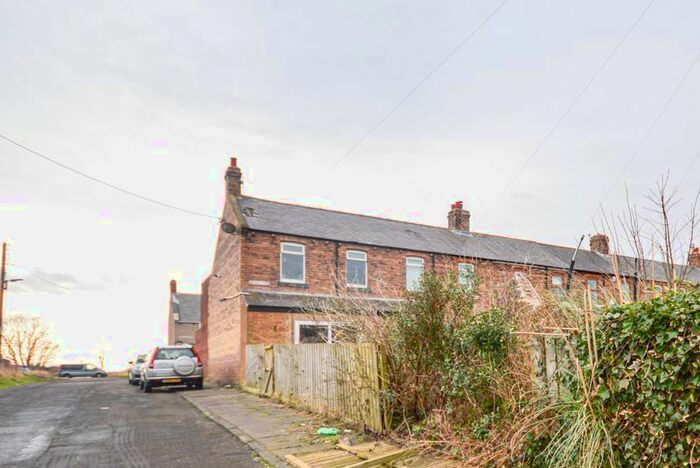 3 Bedroom End Of Terrace House For Sale In North View, Cambois, Blyth NE24