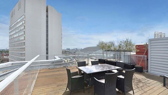 4 Bedroom Property To Rent In Merchant Square East, London, W2