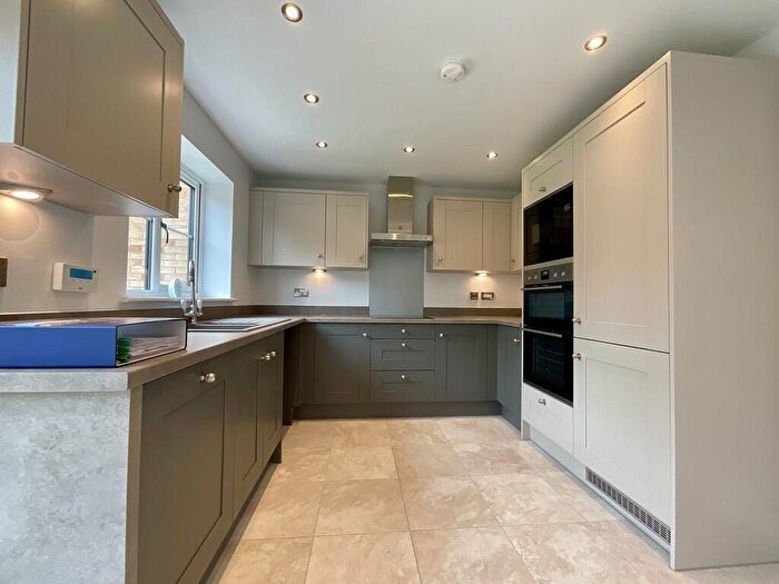 3 Bedroom Semi Detached House To Rent In Gibson Road, Lincoln, LN2