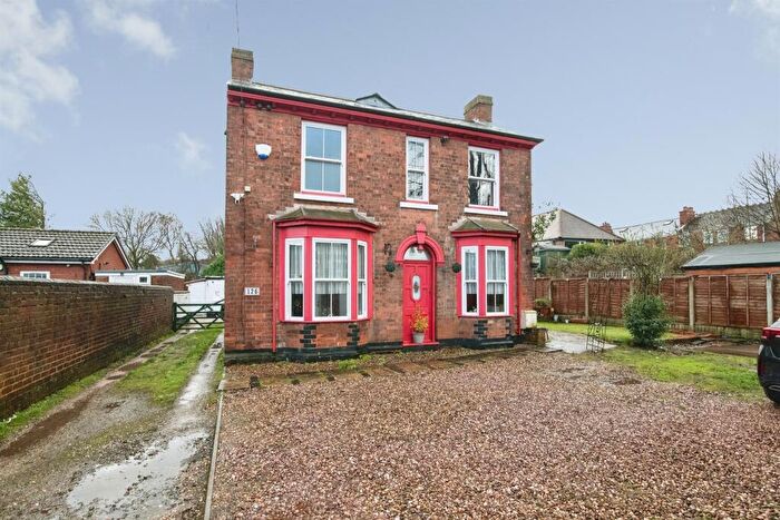 3 Bedroom Detached House For Sale In Tividale Road, Tividale, Oldbury, B69