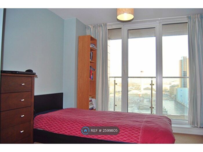 2 Bedroom Flat To Rent In The Oxygen, London, E16