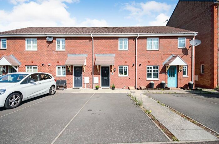 2 Bedroom Terraced House For Sale In Izod Road, Willans Green, Rugby, CV21