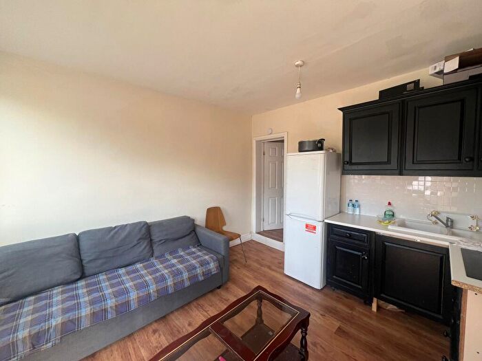 1 Bedroom Flat To Rent In Connaught Road Luton, LU4