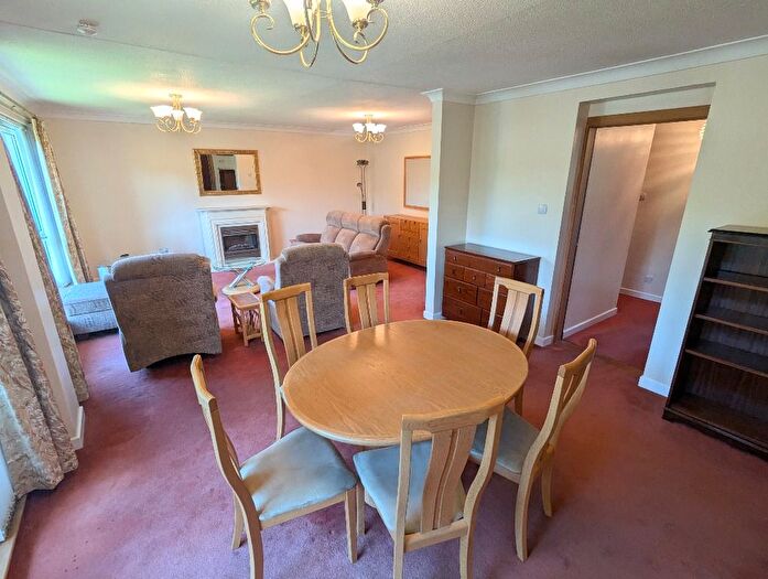 2 Bedroom Flat To Rent In Belvedere Park, Edinburgh, EH6