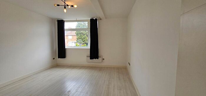 Studio To Rent In Wigton Gardens, Stanmore, HA7