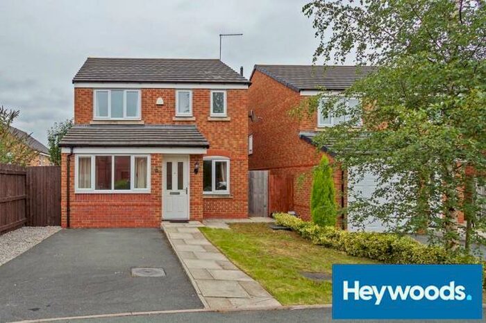 4 Bedroom Detached House To Rent In Brent Close, Newcastle-under-Lyme, ST5