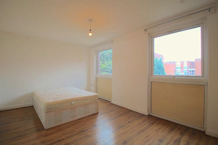 4 Bedroom Flat To Rent In Gernon Road, London, E3