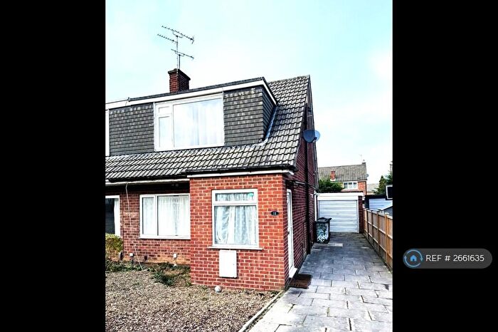 3 Bedroom Semi Detached House To Rent In Brookhill Drive, Leeds, LS17